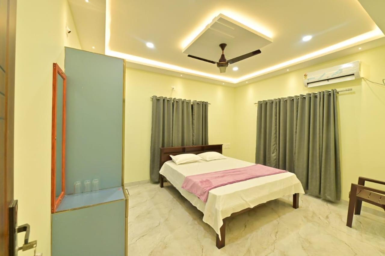 Gokula Homestay Subrahmanya Exterior photo
